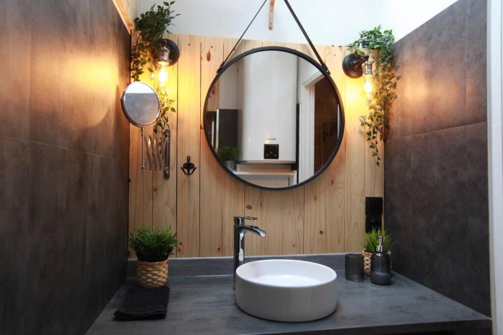 Love Room Romantique Les Petits Plaisirs Анже Экстерьер фото