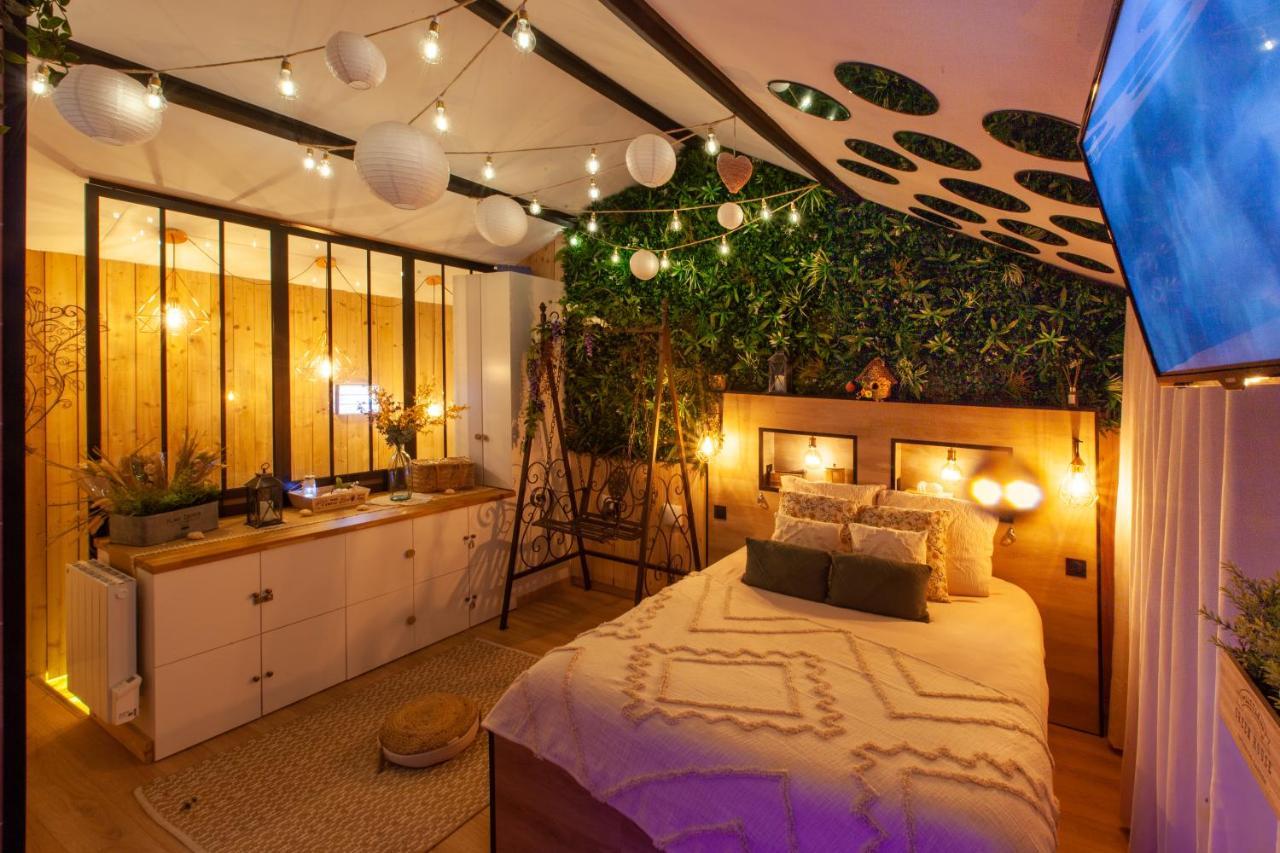 Love Room Romantique Les Petits Plaisirs Анже Экстерьер фото